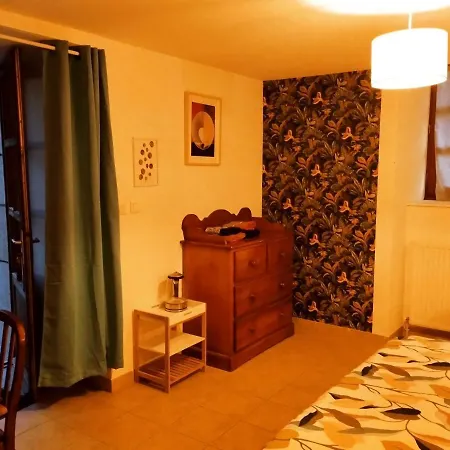 Alojamento de Acomodação e Pequeno-almoço D'hotes Le Moulin D'auxillac
